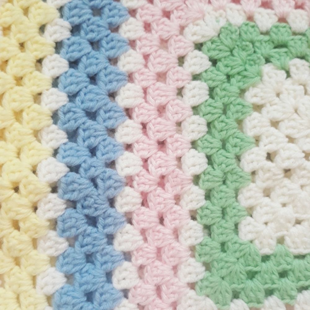 Vintage Handmade From the Middle Pastel Crochet Blanket Lapghan 40" x 40" - Picture 3 of 7
